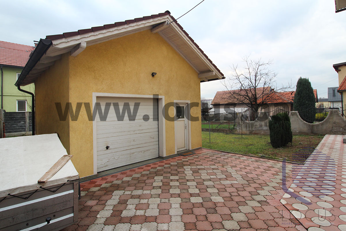 8 Garaža.jpg
